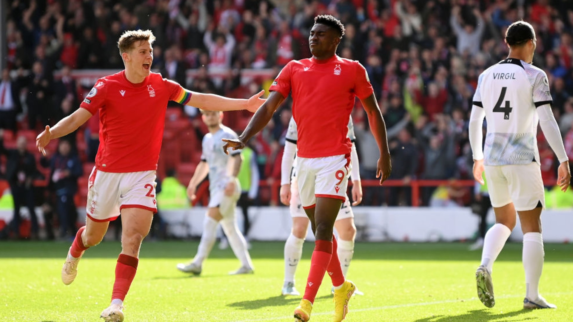 界中保持领 界中保持领