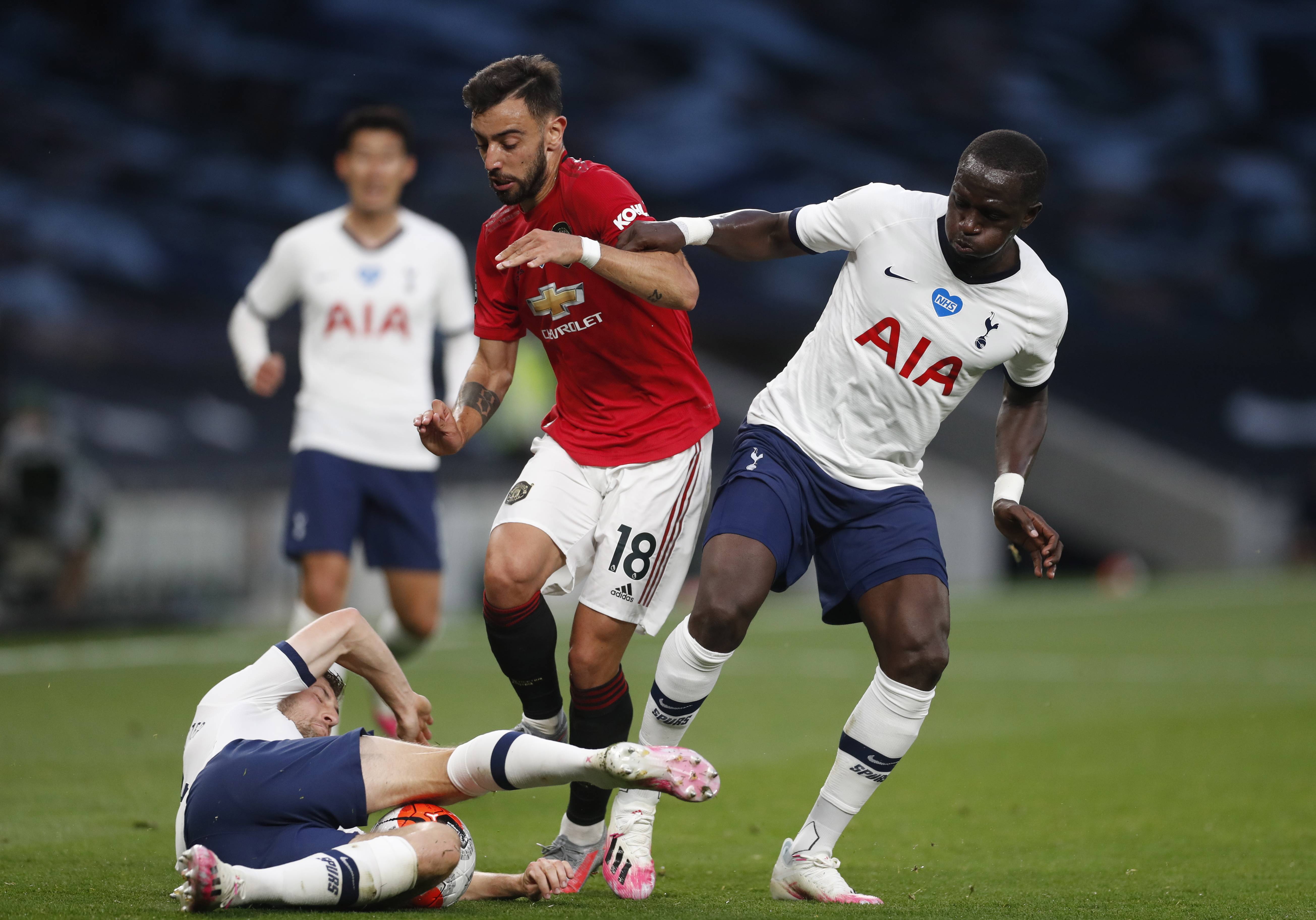 政府通过政 政府通过政